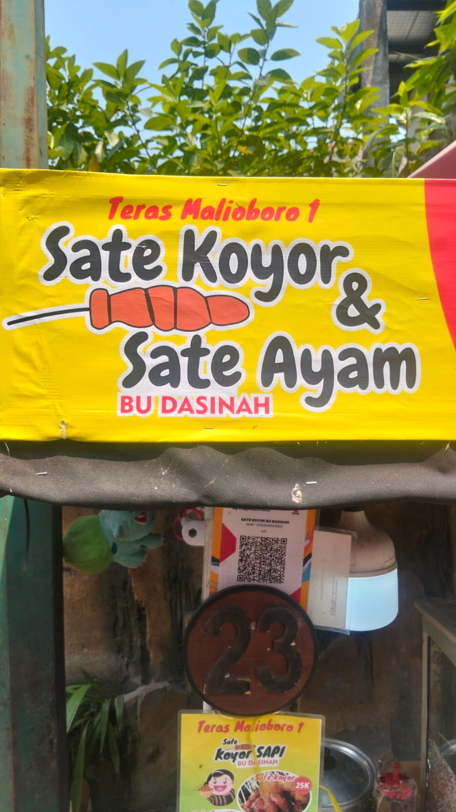 sate kere koyor sapi Bu Dasinah
